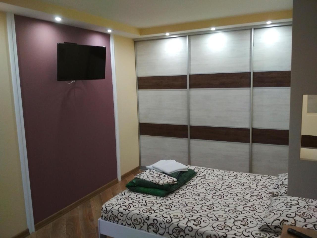 Apartments In The Center Maidan Rivne Exterior foto