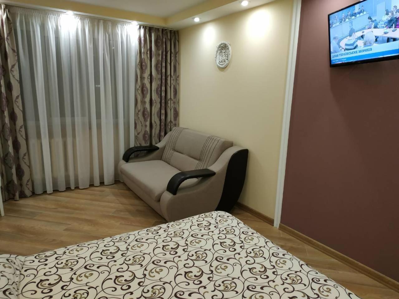 Apartments In The Center Maidan Rivne Exterior foto